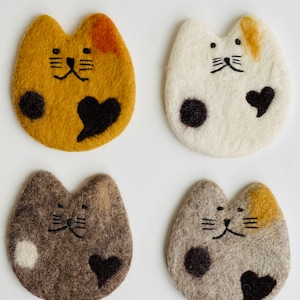 Nepal Handmade Cat Wool Felt Cat Mat Coaster Trivets Handmade Home Decor table mat colourful 12CM in Diameter cat lover gifts