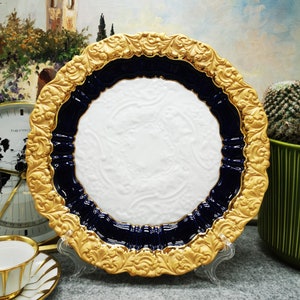 Collectible, richly gilded MEISSEN porcelain plate. Made in 1934s.