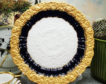 Antique Meissen Rococo Encrusted Gold White Porcelain 8.5” Cabinet