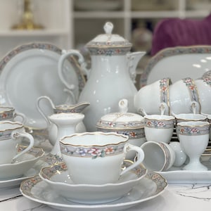46-piece Hutschenreuther porcelain breakfast / tea set.