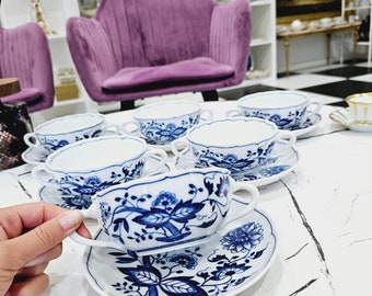 6 pcs. set &quot;Hutschenreuther&quot; porcelain &quot;Zwiebelmuster&quot; (onion pattern) bowls with plates 280ml.