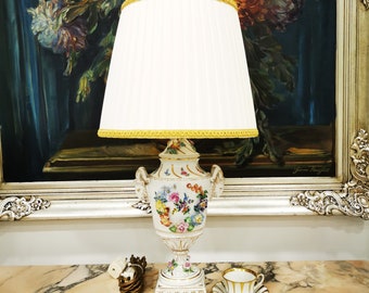 Handmade, 1901. "Dresden" porcelain lamp