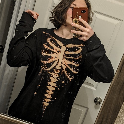 Skeleton Ribcage Design Bleached Shirt 