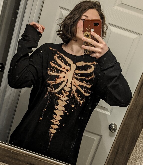 Skeleton Ribcage Design Bleached Shirt 