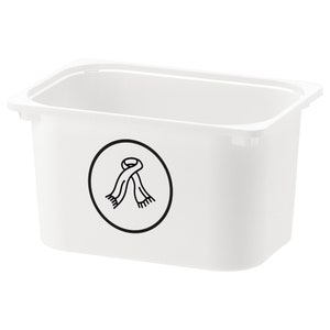 Könnte beinhalten: Weiße Plastik-Aufbewahrungsbox mit einem schwarz-weißen Symbol einer Schals auf der Vorderseite.