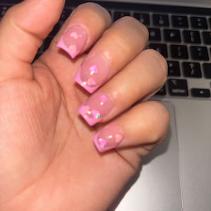 Pink French tip nails| French tip nails| press on nails| False nails