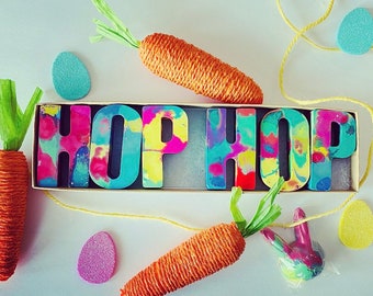 HOP HOP Easter crayons - Easter gift - Easter basket gift idea - pastel coloured crayons - Easter basket gift - Easter - Easter present