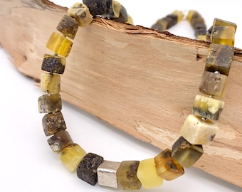 Collar minimalista de ámbar báltico natural | Sin pulir | Forma cuadrada | Plata de ley 925