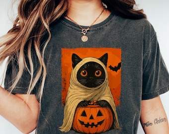 Black Cat Pumpkin Shirt, Black Cat Halloween Sweatshirt, Halloween Black Cat Shirt, Fall Sweatshirt, Spooky Season Cat Tee, Cat Lover Shirt