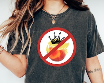NO KINGS Shirt, Anti Authoritarian Protest Shirt, No Kings In America Shirt, Political Tee, Democracy Tee, Democracy Not Monarchy Shirt
