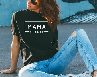 Chemise Mama Vibes, chemise Mom Vibes, chemise maman drôle, chemise tendance fête des mères, t-shirt maman vintage, cadeau fête des mères, chemise maman, joueur Madre Dia,