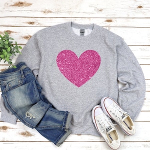 Valentines Day Shirts For Women, Teachers Valentines Day hoodie, Cute Valentine Sweatshirt ,Valentines Day, valentine heart sweatshirt