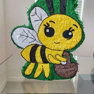 Bee piñata