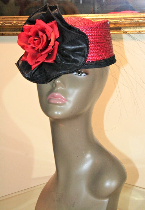 vintage paper hat box Gem