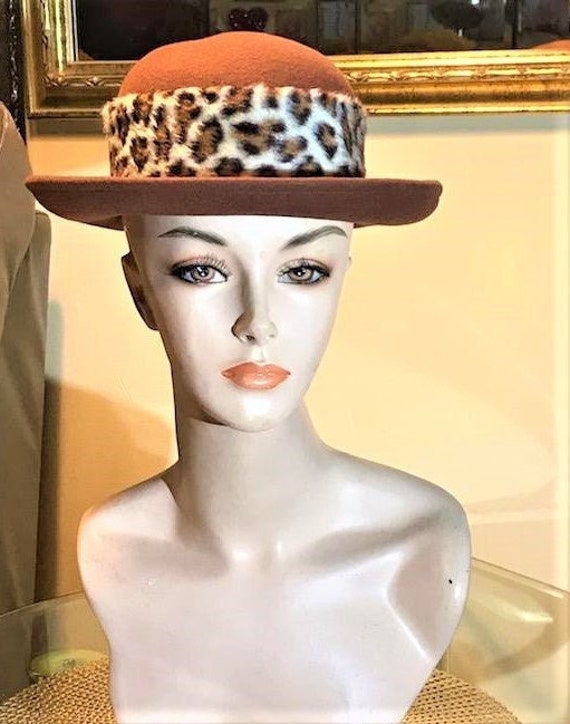 Vintage Ladies Wool Hat by Bessie - image 1
