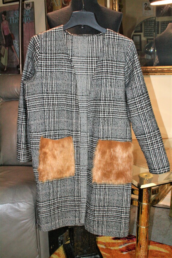 Tweed Jacket with faux fur pockets