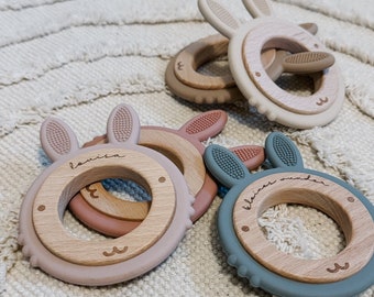 Personalized teething ring bunny with engraving/name, wooden silicone grasping toy, birth gift for baby, girl, boy, in blue pink beige