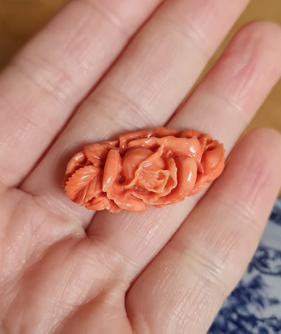 Vintage Japanese Carved Momo Coral Flower for Rin… - image 2