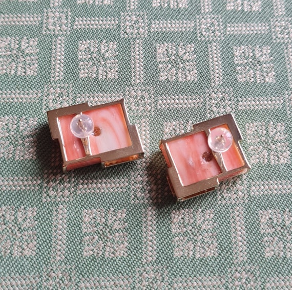 14 K Gold Vintage Japanese Momo Coral Earrings - image 7