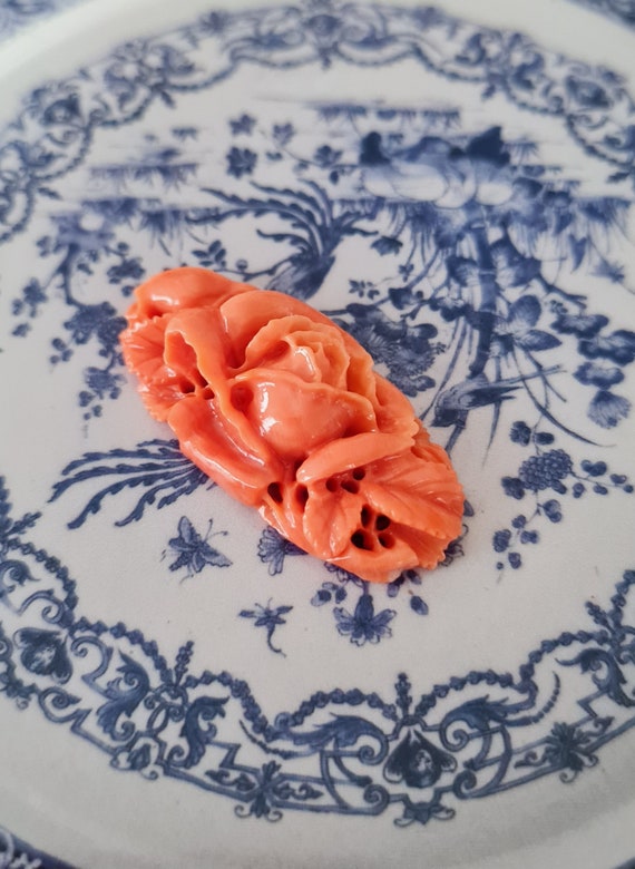 Vintage Japanese Carved Momo Coral Flower for Rin… - image 1