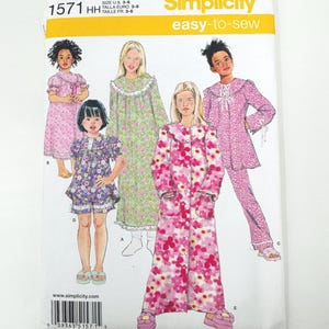Simplicity 1571 Easy Sewing Pattern Pajamas, Robe and Nightgown Sizes 3, 4, 5, 6