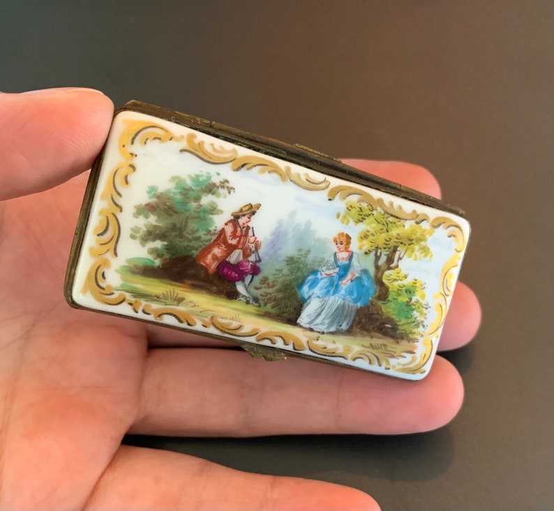hand painted and collectible Antique french miniature trinketpill box