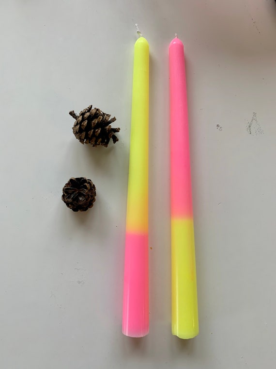 2 Bougies / 2 cierges coulés à la main / Bougie fluos / Handmade candle / Cadeau