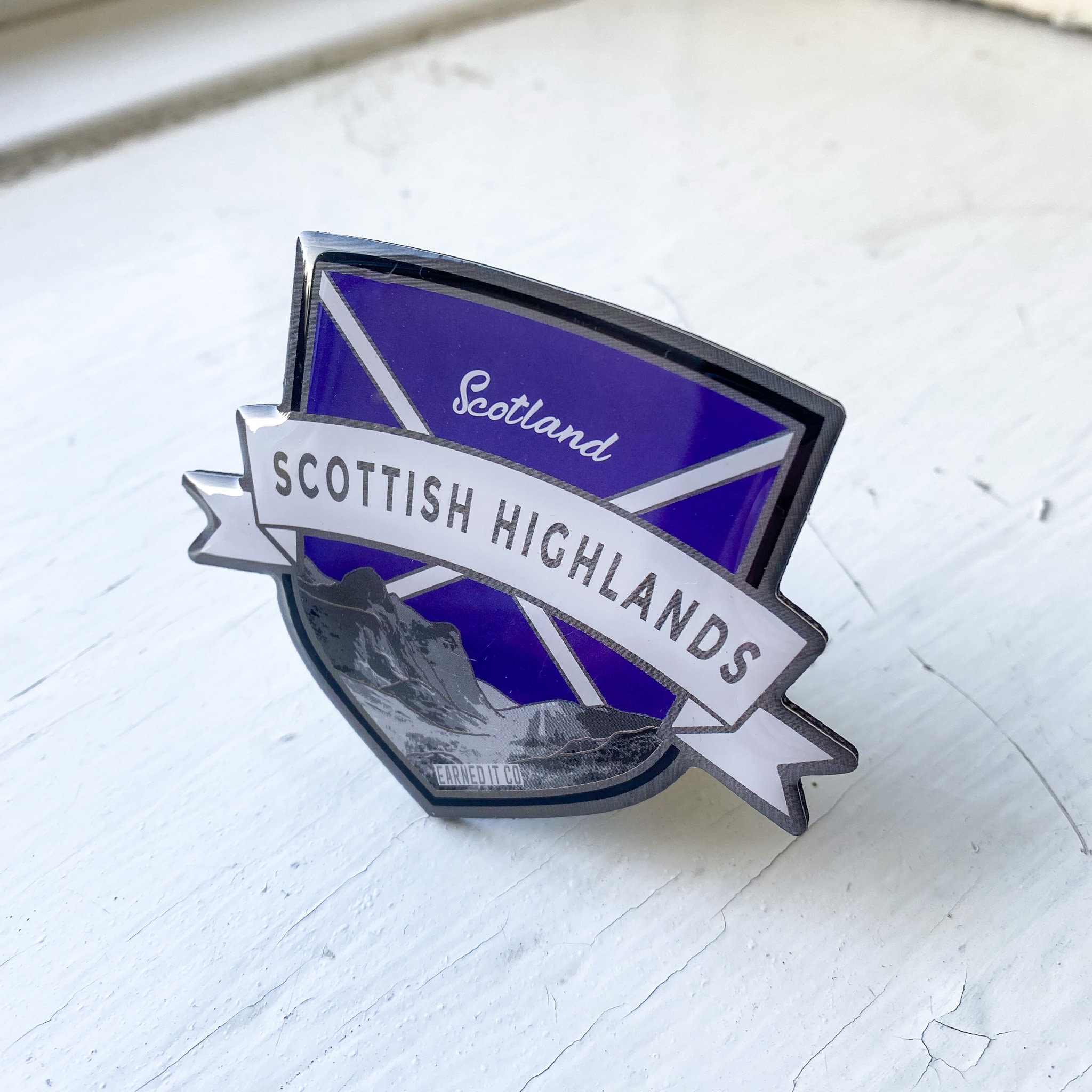 Running Love Magnet - 5 Inch Magnetic Vinyl Sign For Car Or Refrigerator