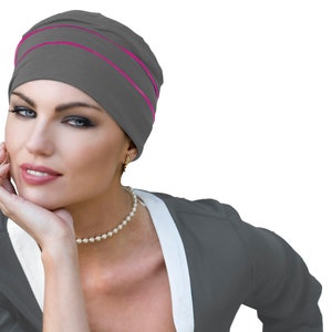 Bonnet de chimio confortable en bambou Brooklyn pour femmes atteintes de cancer ou d'alopécie qui perdent leurs cheveux, chapeaux pour patientes cancéreuses, bonnet de chimio souple, taille moyenne Gray/Pink