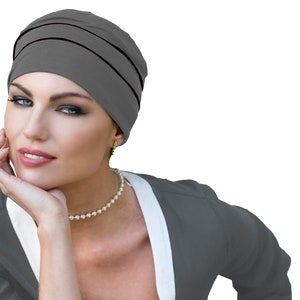 Bonnet de chimio confortable en bambou Brooklyn pour femmes atteintes de cancer ou d'alopécie qui perdent leurs cheveux, chapeaux pour patientes cancéreuses, bonnet de chimio souple, taille moyenne Silver/Gray