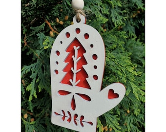 Scandinavian Inspired Double Layered Mitten Ornament