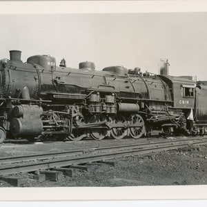 RpPC Railroad Cartolina fotografica. Chicago e Illinois Midland Railway 659. Taylorville, Illinois 1950. Robert J. Foster.