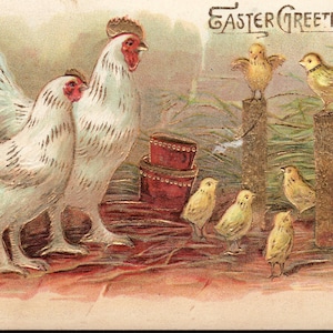 Postal de Pascua antigua en relieve. Saludo de Pascua. Gallo y gallina con polluelos y huevos de Pascua.