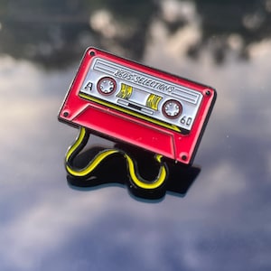 Mixtape Enamel Pin 80&#39;s Cassette Tape