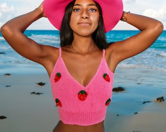 Strawberry crochet crop top Handmade Fruit sommer wear Kawaii fashion bralette Custom knit tank top with pink fruits pride festival Juicy
