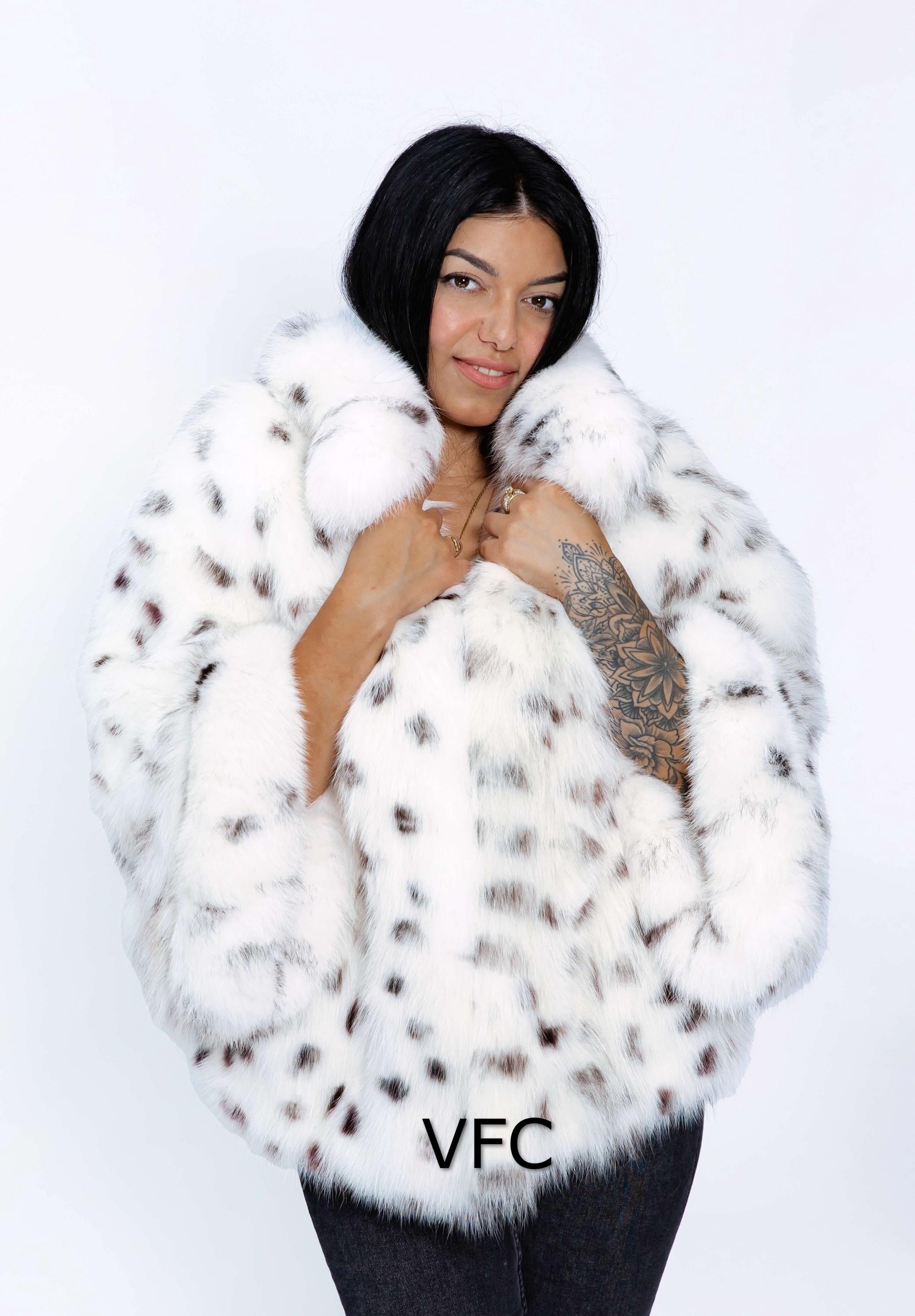 Wonderful White With Black Dots Fox Fur Cape, Real Fox Fur