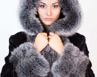 【新品未使用】BLANC DE NOIR ブルーフォックスファー　ミンク　M 新品未使用】BLANC DE NOIR ブルーフォックスファー ミンク M ブラック