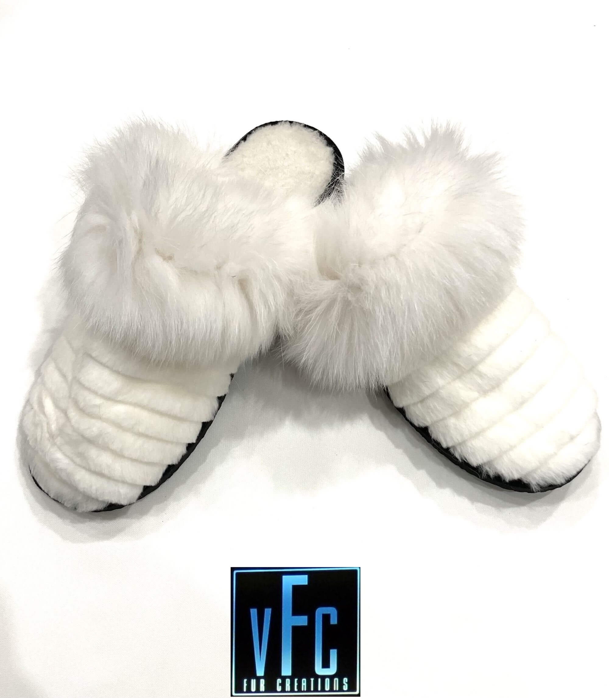 White fur best sale slippers
