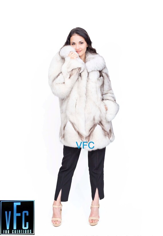 素晴らしいブルーフォックスファーコート、本物のフォックス