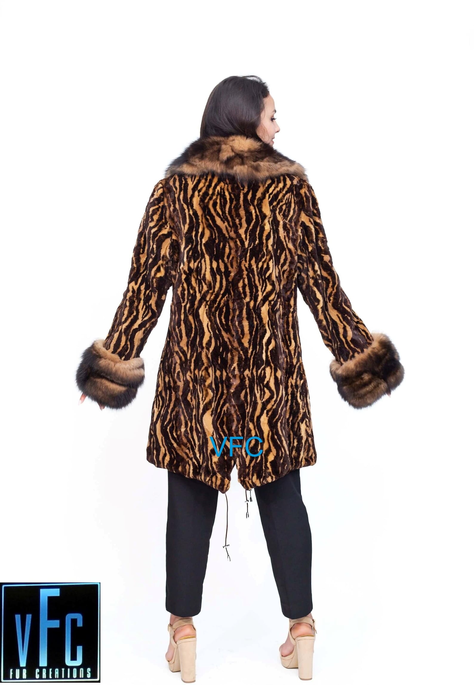 Leopard Minc Leopard Print Sheared Mink Fur Parka With Camel-black Fox Fur Collar ...