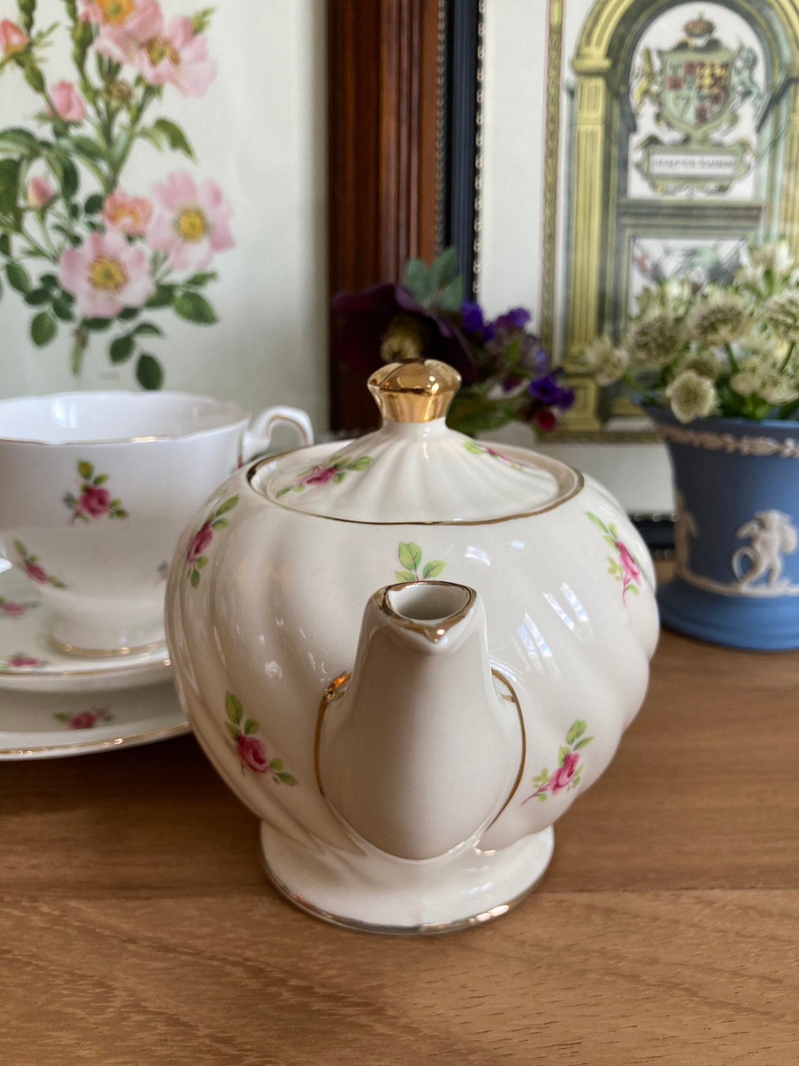 Vintage Sadler Petite Pink Rose Swirl Teapot for One / Small Etsy UK