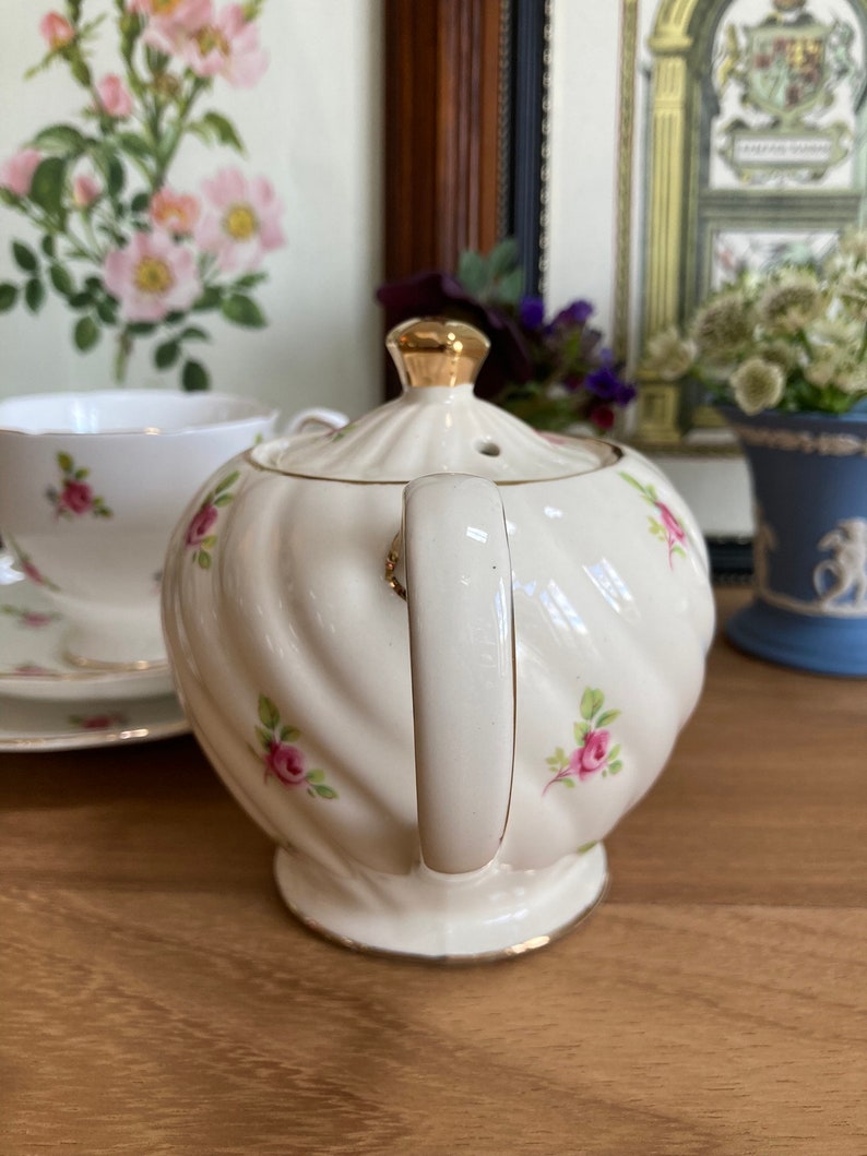 Vintage Sadler Petite Pink Rose Swirl Teapot for One / Small Etsy UK