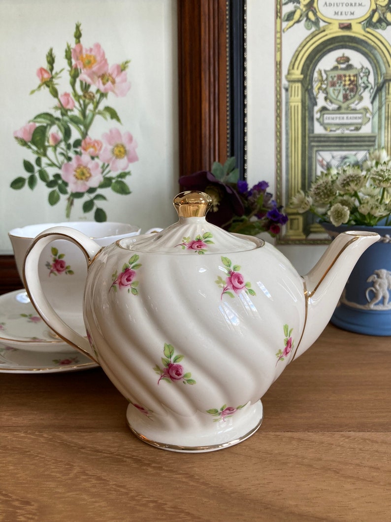 Vintage Sadler Petite Pink Rose Swirl Teapot for One / Small Etsy UK