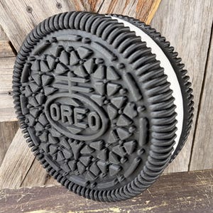 Large Oreo