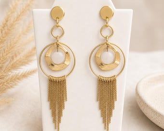 Pendientes llamativos con flecos dorados / Pendientes de aro con detalles de perlas / Pendientes colgantes estilo boho glam / Elegantes pendientes de cadena con flecos / Joyería para invitadas de boda