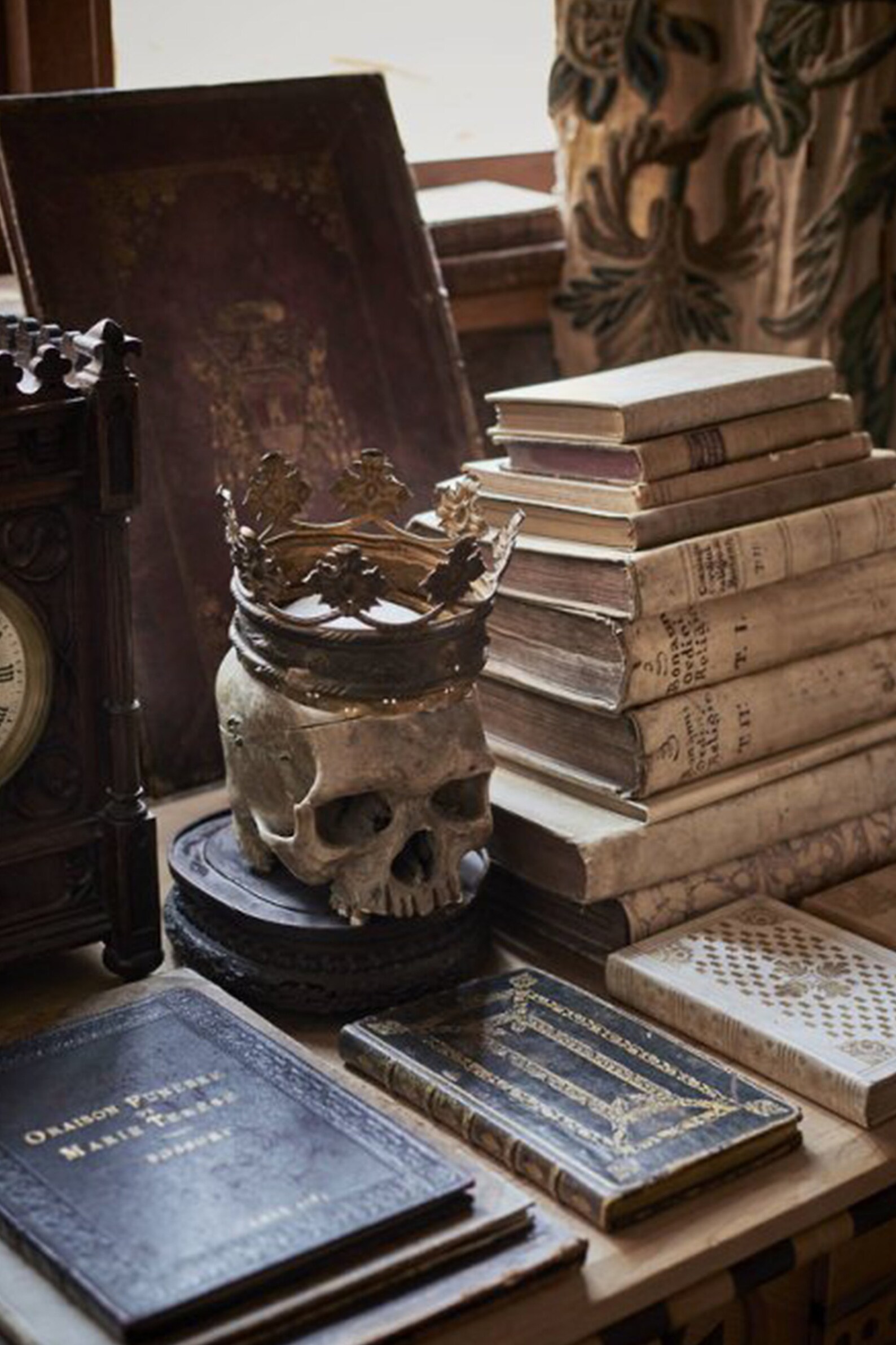 Dark academia decor Wall collage kit Vsco wall collage Dark | Etsy