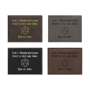 D&D Cartera Grabada Leatherette - Wisdom Check Crit Fail You are Broke - Dungeons Dragons, Nerdy Gift