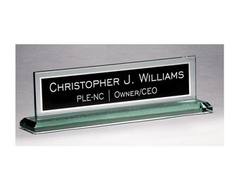 Placa de nombre personalizada para escritorio, vidrio grabado con nombre y título de empresa, regalos de oficina para jefes o compañeros de trabajo, regalo de graduación.