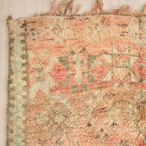 Vintage Moroccan rug, Authentic Boujaad Rug 6x10 ft image 8