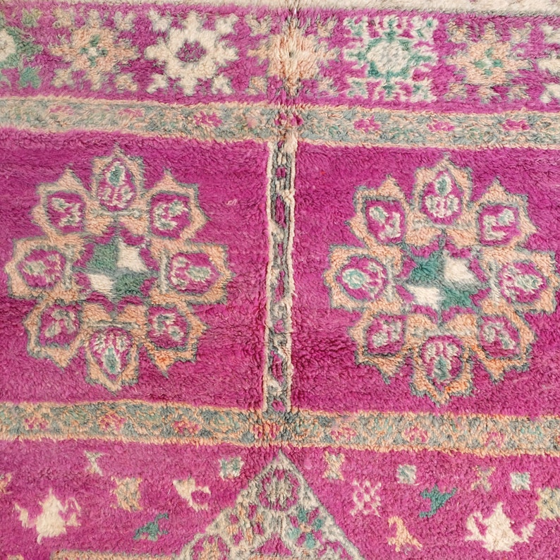 Vintage Moroccan rug, Authentic Boujaad Rug 6x10 ft image 9